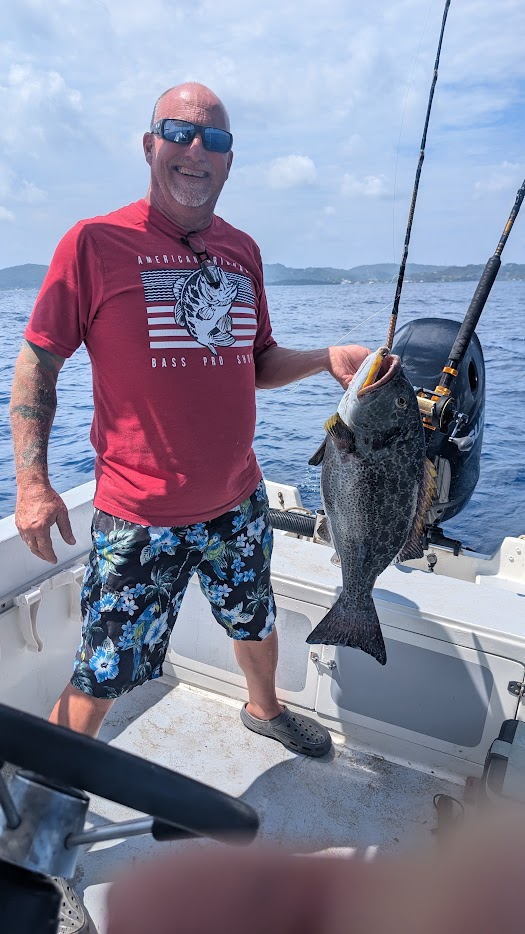 Black grouper taken off Roat&aacute;n with La Rosa Dive & Fish